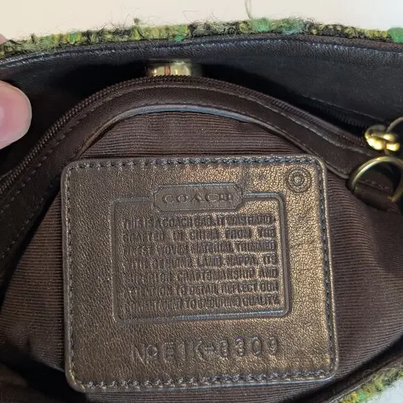 Vintage Coach Girlie Plaid Boucle Hobo -  E1K-8309 - Picture 10 of 15